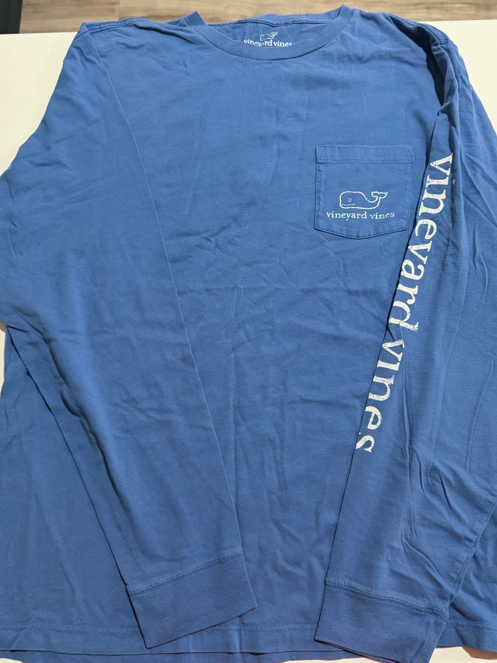 Vineyard Vines Men's Long-Sleeve Pocket Tee in Blue with Sleeve Logo